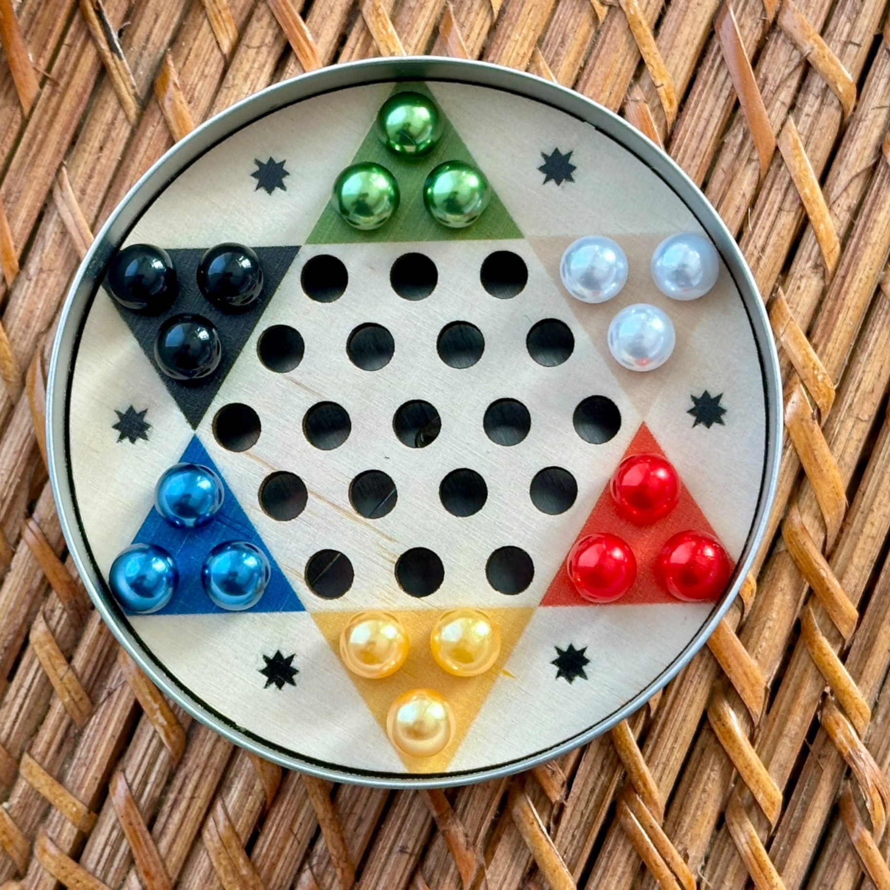 Games in the Round - Chinese Checkers - Image 4